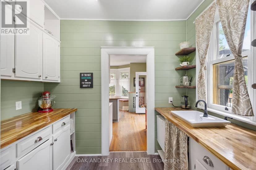 183 Shackleton Street — photo 19 of 40