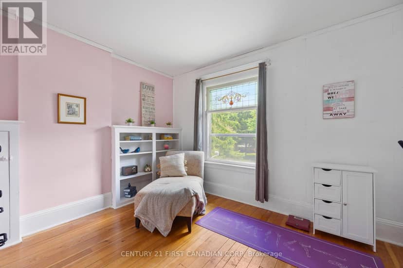183 Shackleton Street — photo 27 of 40