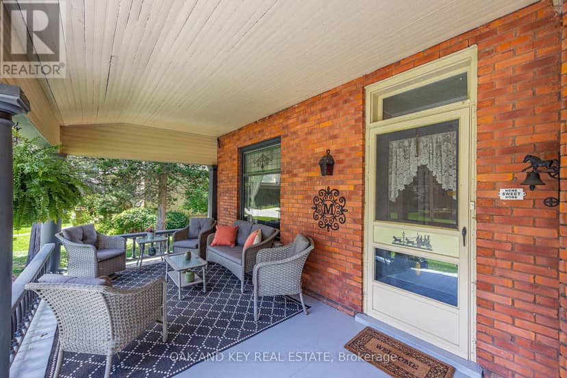 183 Shackleton Street — photo 8 of 40