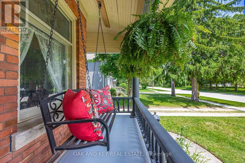 183 Shackleton Street — photo 6 of 40