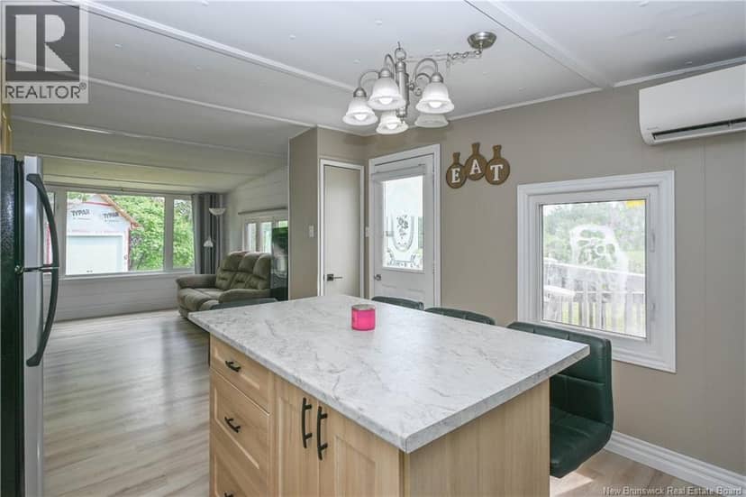 85 Sylvain Street — photo 10 of 18