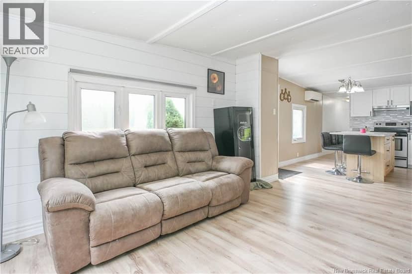85 Sylvain Street — photo 11 of 18