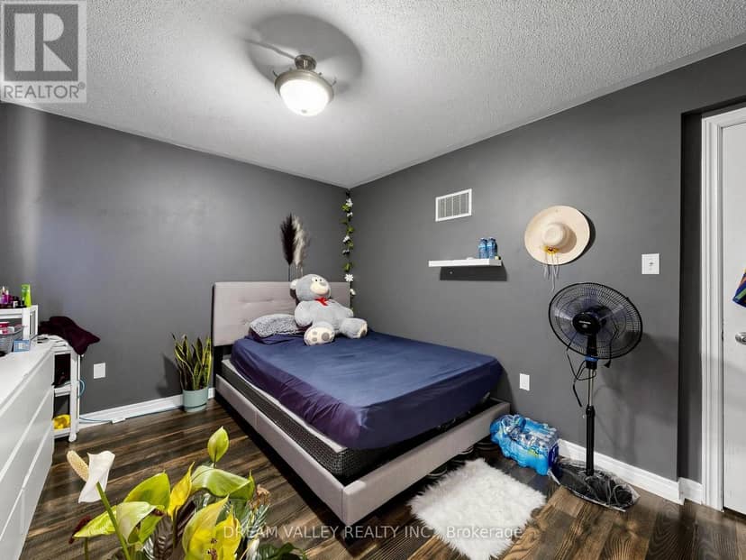 8 Zezel Way — photo 9 of 31