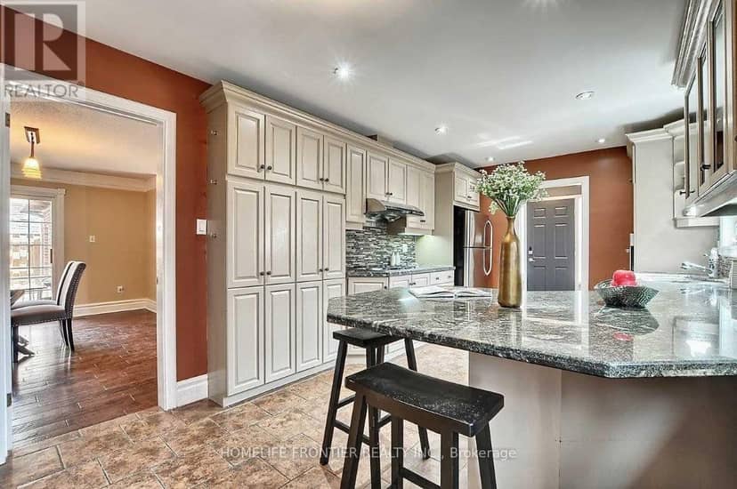44 Rutledge Avenue — photo 8 of 35
