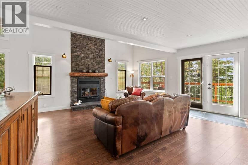 36 Lakeview Avenue — photo 12 of 40