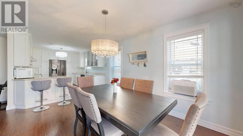 14 Roundhouse Drive — photo 18 of 33