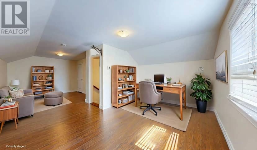 14 Roundhouse Drive — photo 32 of 33