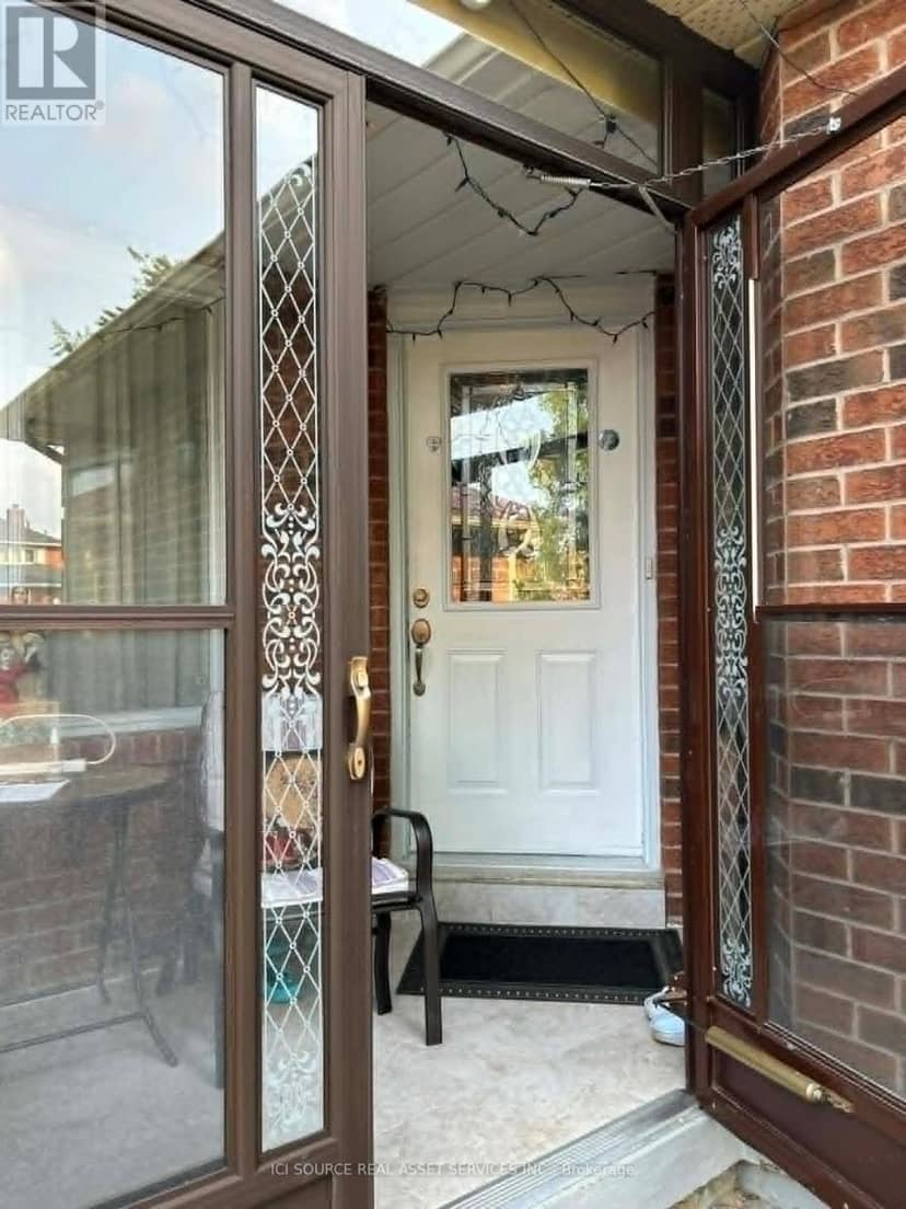 3546 Italia Crescent — photo 2 of 28