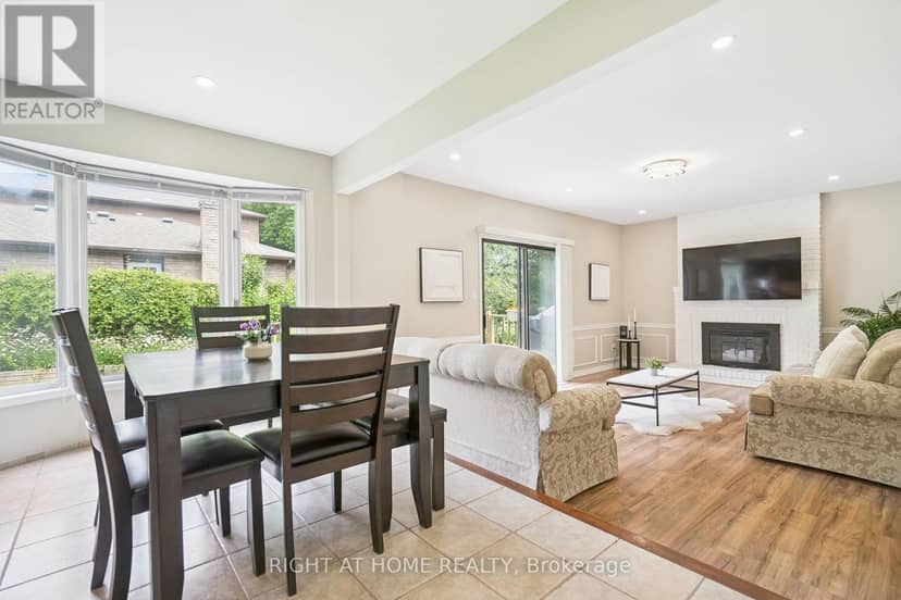 309 Amberly Boulevard — photo 11 of 35
