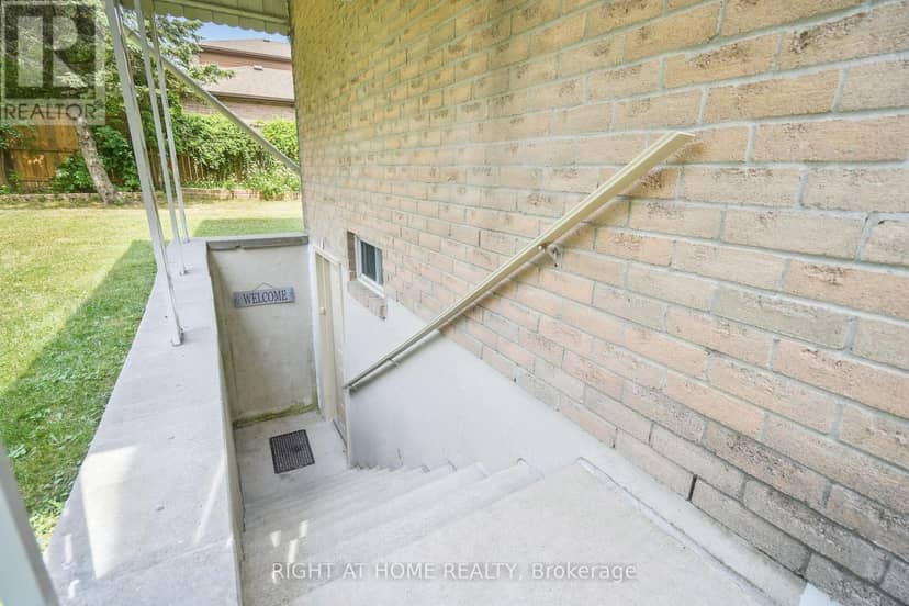 309 Amberly Boulevard — photo 25 of 35