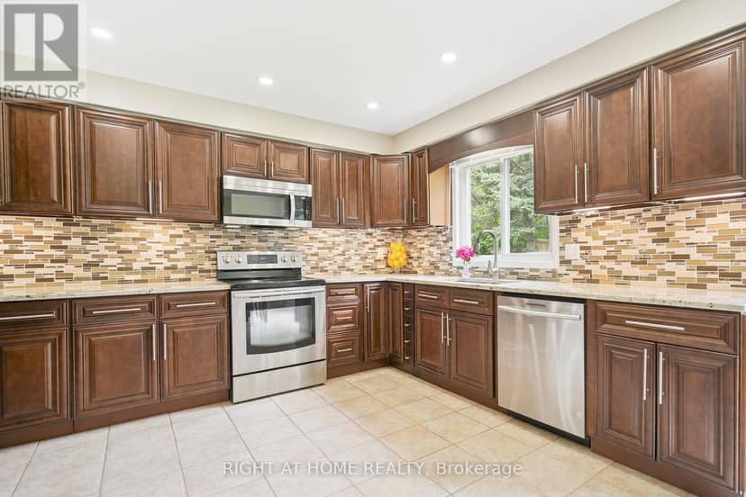 309 Amberly Boulevard — photo 7 of 35