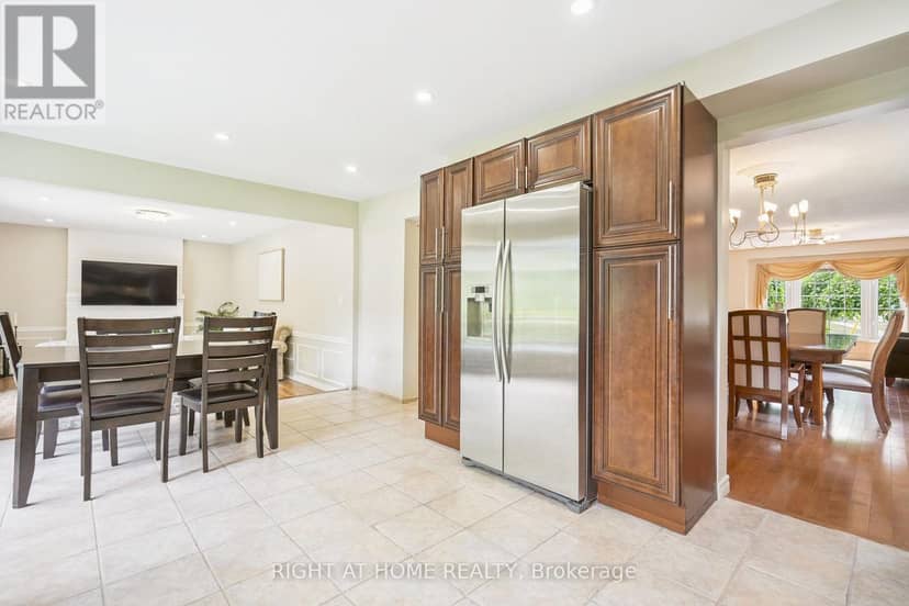 309 Amberly Boulevard — photo 9 of 35