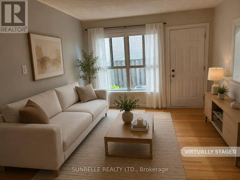 42 Fleetwood Crescent — photo 6 of 24