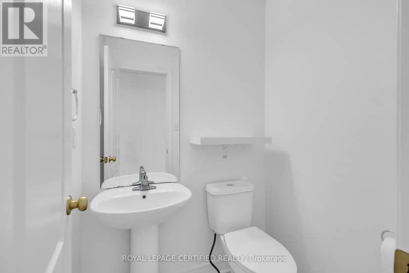 56 Pefferlaw Circle — photo 5 of 40