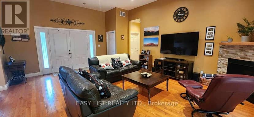 110 Monck Square — photo 13 of 29