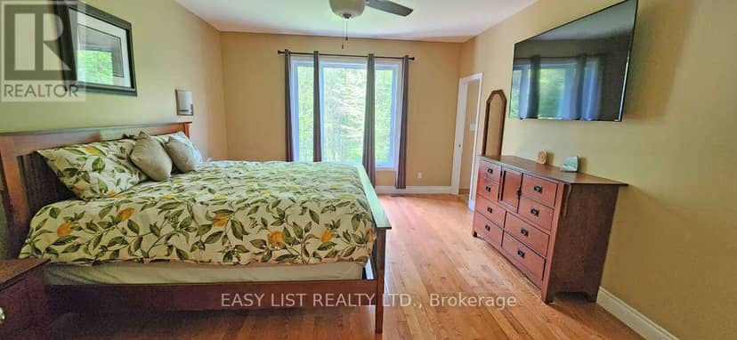 110 Monck Square — photo 14 of 29