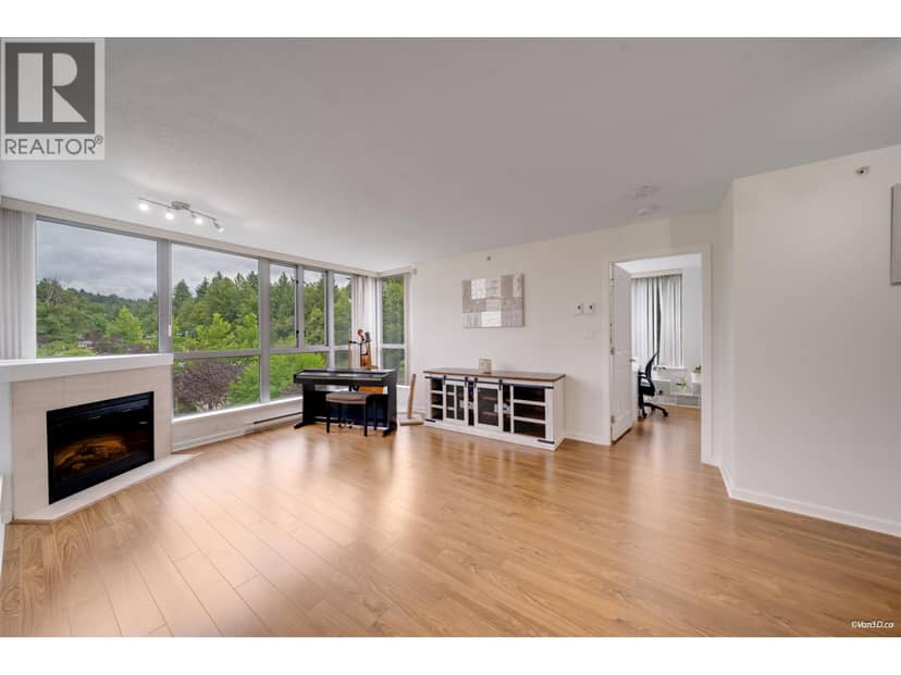 501 295 GUILDFORD WAY, Port Moody, photo 3