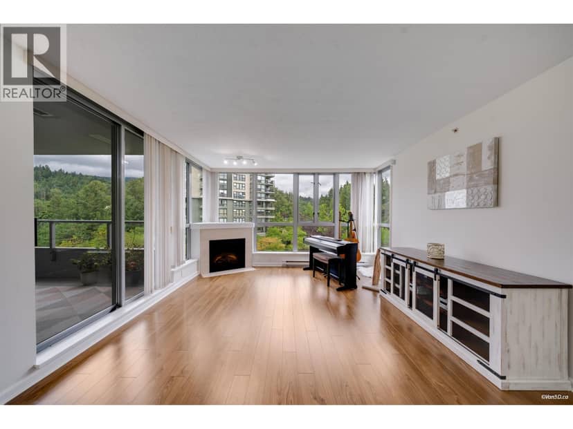 501 295 GUILDFORD WAY, Port Moody, photo 4