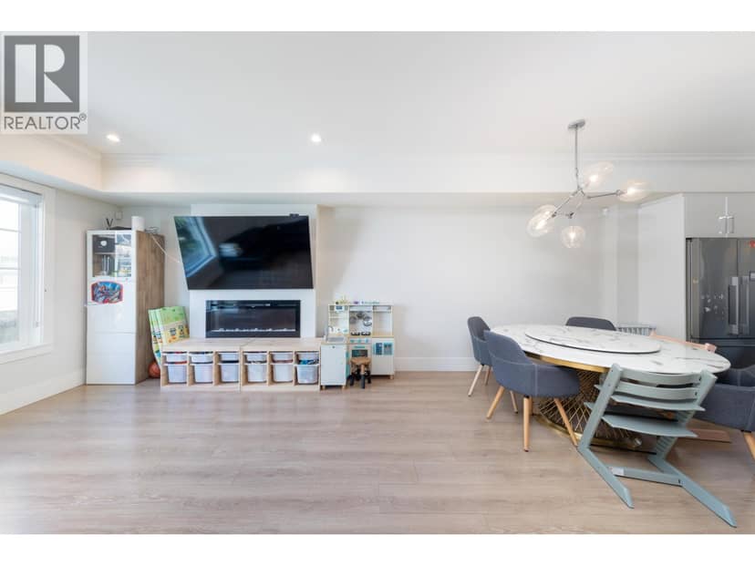 9 9211 MCKIM WAY, Richmond, photo 6