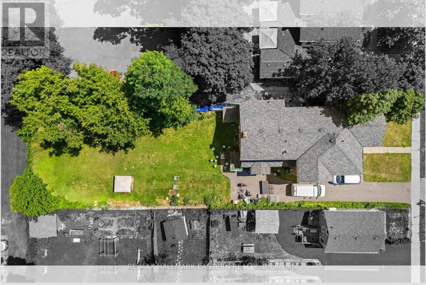 220 Dublin Street — photo 4 of 38