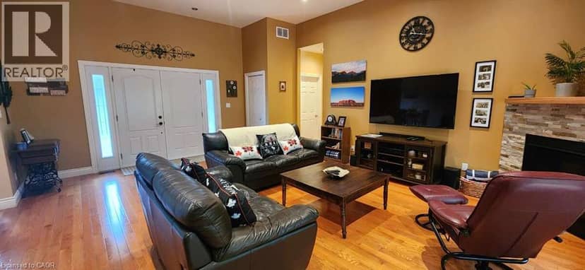 110 MONCK Square — photo 13 of 29