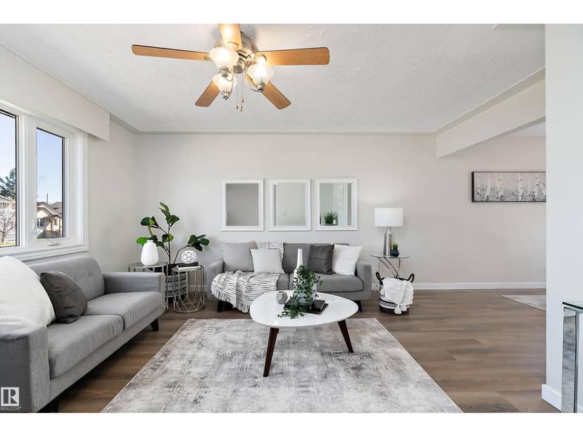 9747 66 AV NW, Edmonton, photo 3