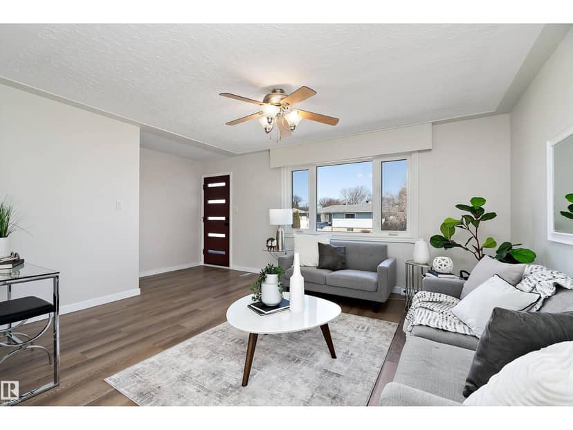 9747 66 AV NW, Edmonton, photo 4