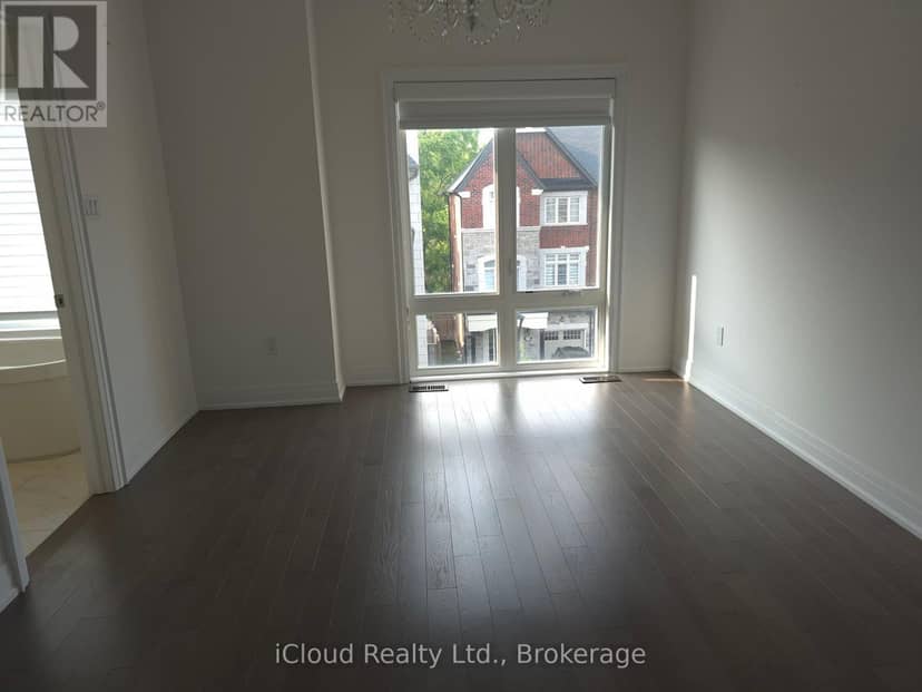 31 Globemaster Lane — photo 14 of 29