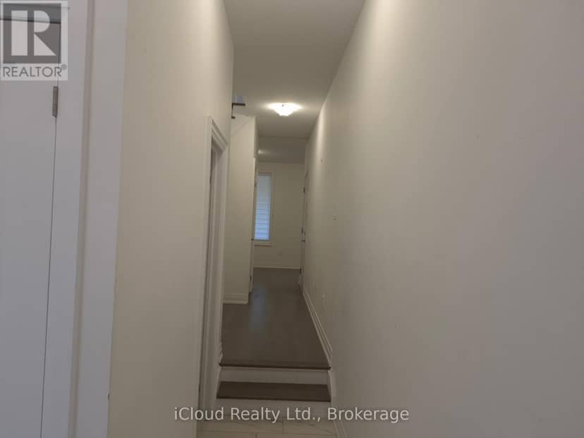 31 Globemaster Lane — photo 2 of 29