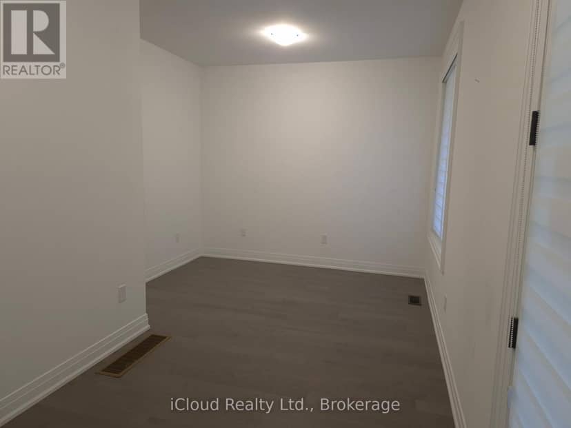 31 Globemaster Lane — photo 4 of 29