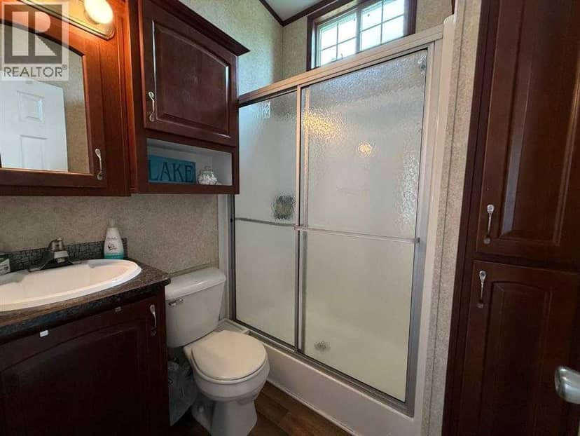1123 Oak Avenue — photo 12 of 32
