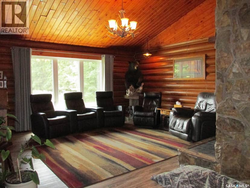 Log Acreage in RM of Torch River — photo 17 of 40