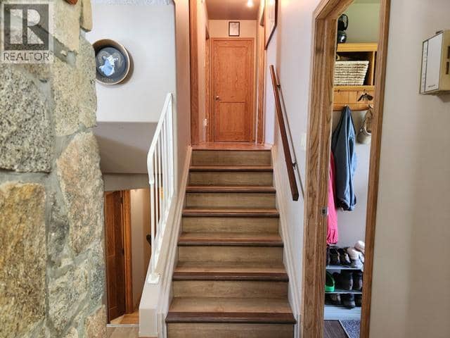 242 Dawson Drive — photo 17 of 40