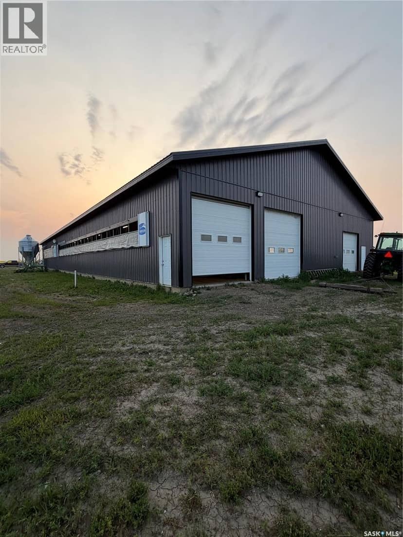 Dairy Farm, Laird Rm No. 404, photo 3