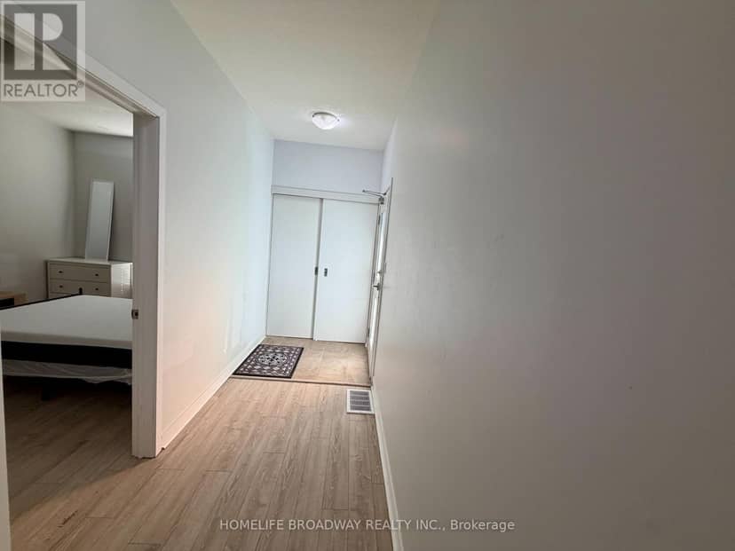 T106 - 62 Balsam Street — photo 9 of 40