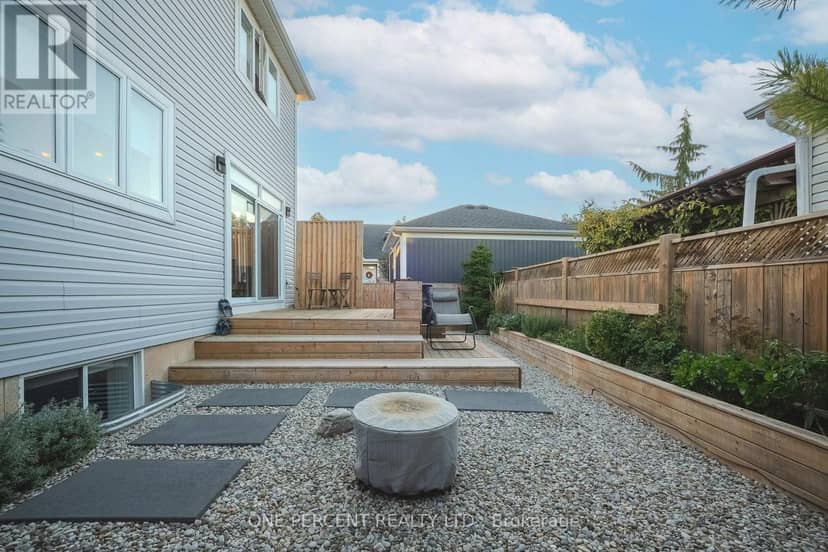9 - 9 Princeton Common — photo 32 of 35