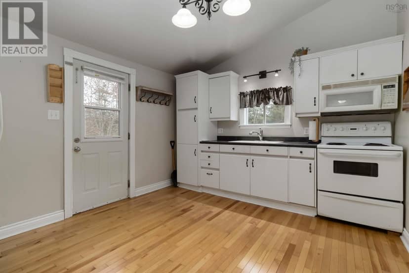 186 Old Kettle Road — photo 10 of 40