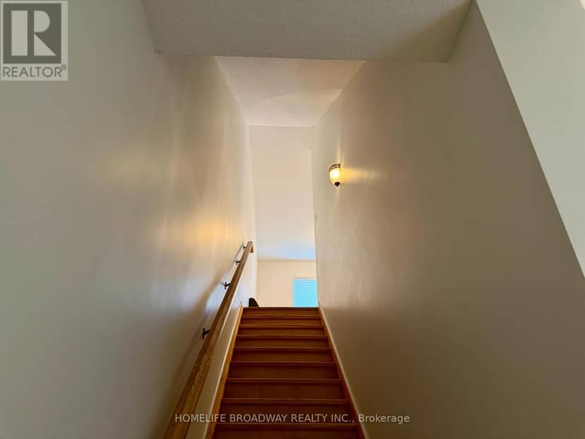 T106 - 62 Balsam Street — photo 22 of 40