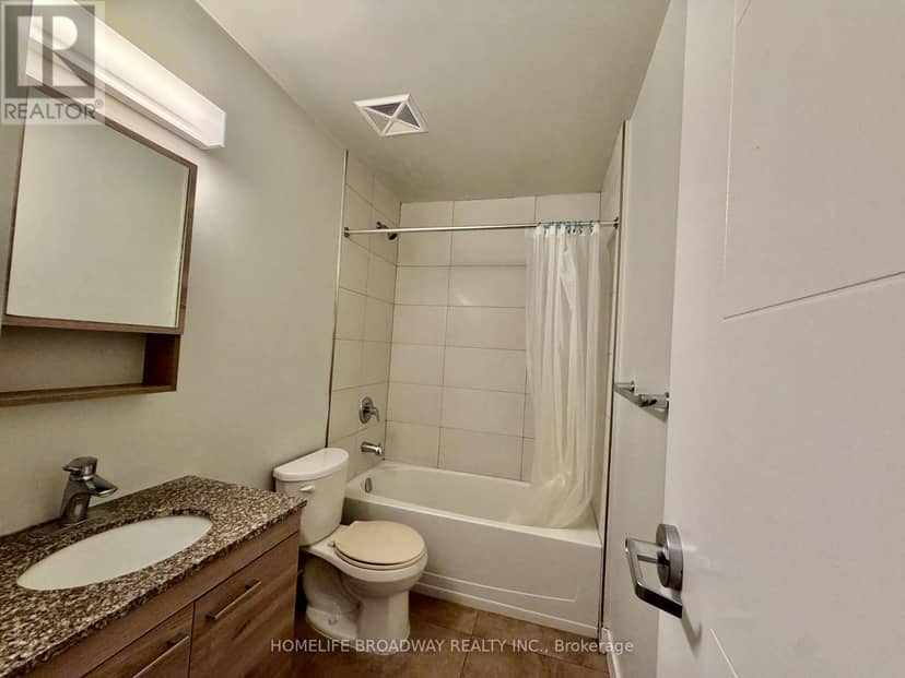 T106 - 62 Balsam Street — photo 27 of 40