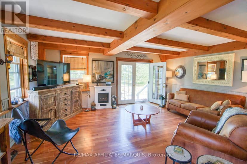 531 Little Crosby Lake Road, Rideau Lakes, photo 2