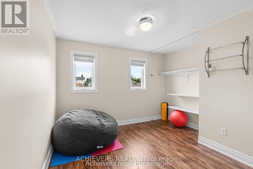 66 Leggott Avenue — photo 26 of 40