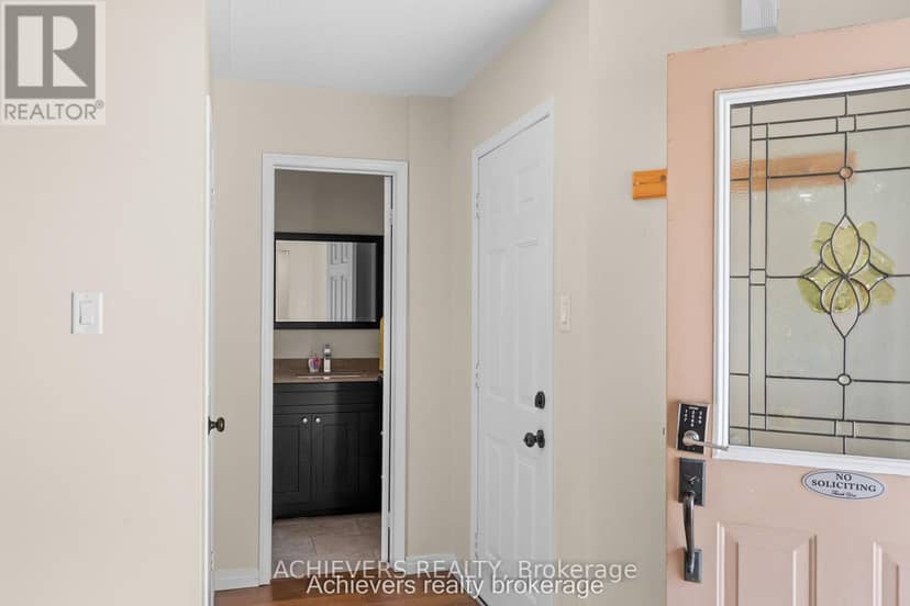 66 Leggott Avenue — photo 3 of 40