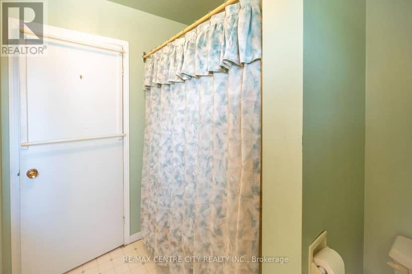 4943 Falconbridge Drive — photo 22 of 40