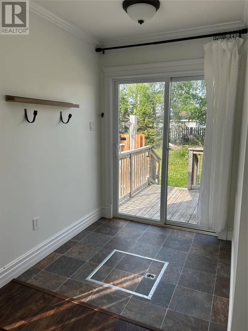 28 Spruce Avenue — photo 14 of 26