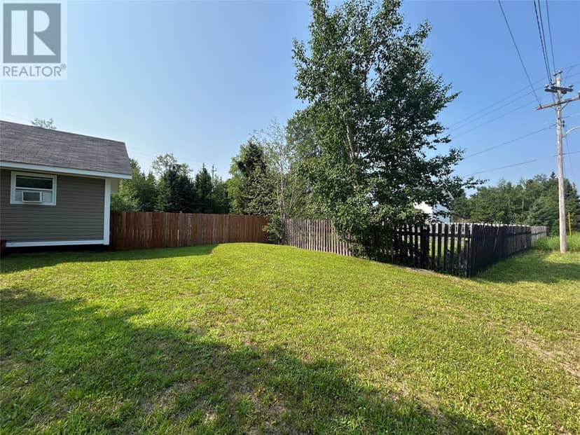 28 Spruce Avenue, Happy Valley-Goose Bay, photo 3