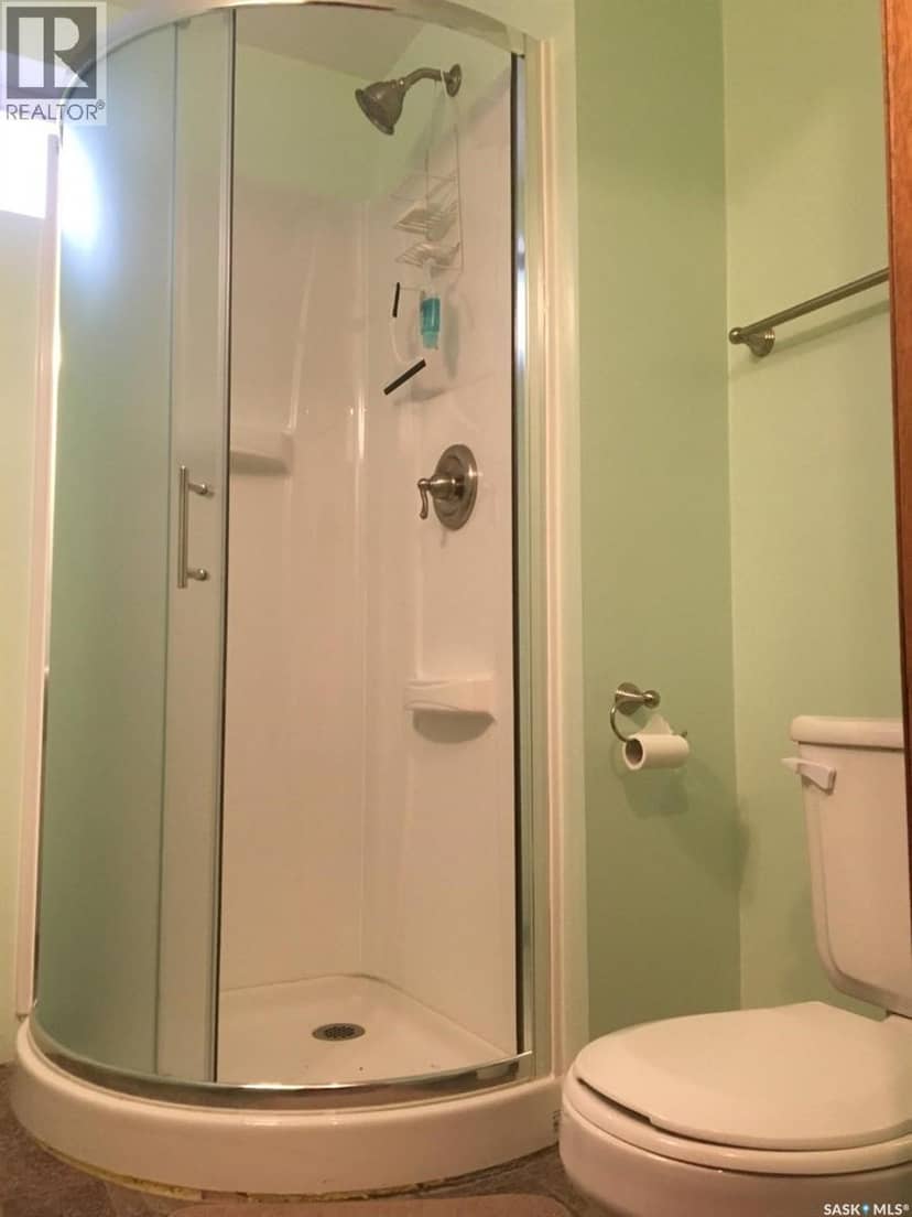 836 Peters AVENUE — photo 13 of 18