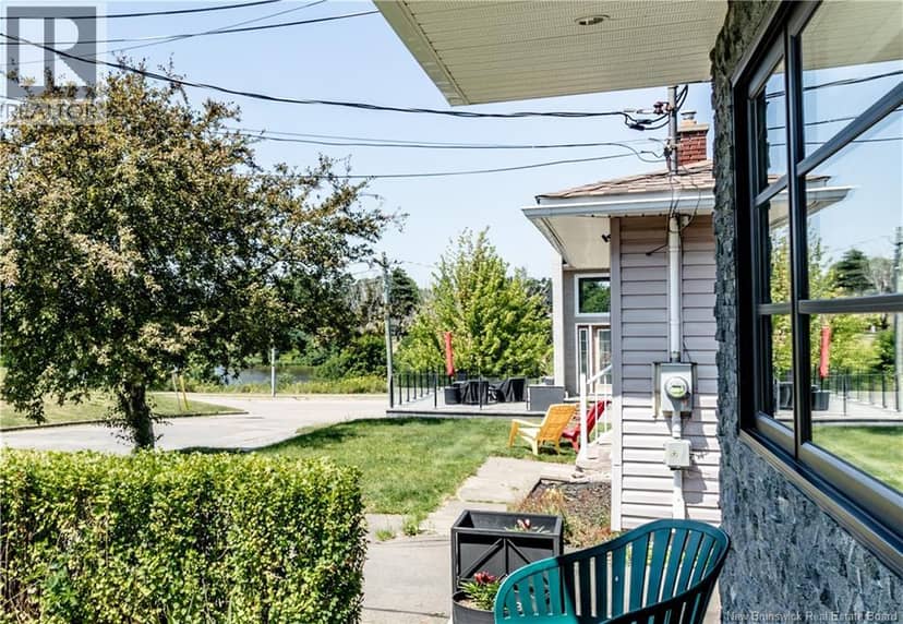 109 Upton Street — photo 4 of 40
