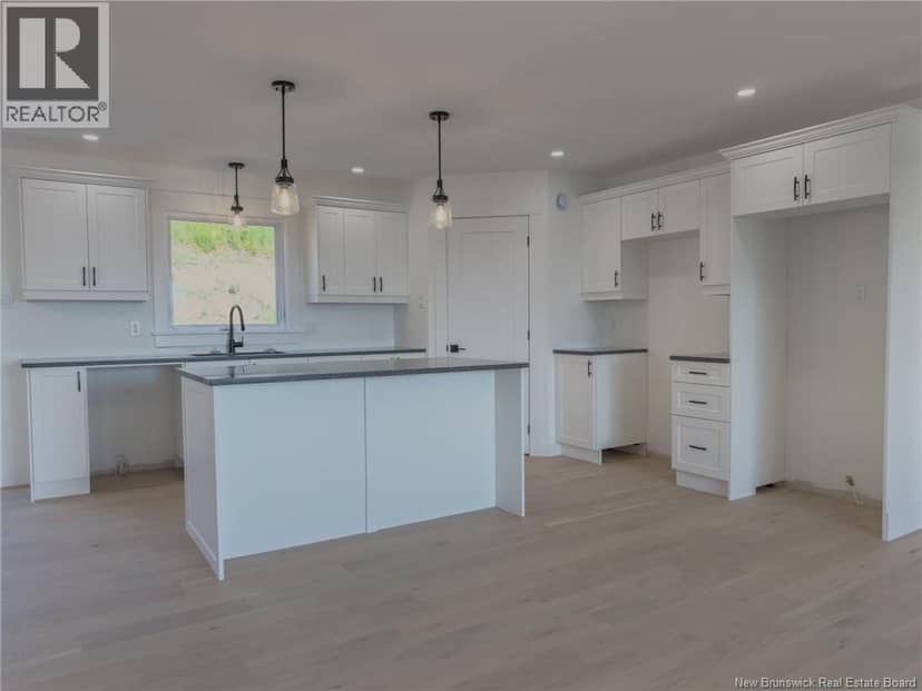 72 Squire Drive — photo 13 of 40