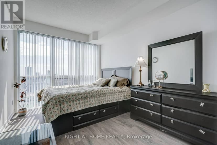 LPH208 - 5162 Yonge Street — photo 13 of 20