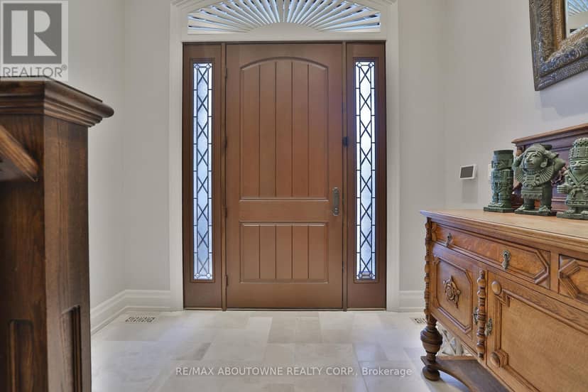 390 Seaton Drive — photo 7 of 40
